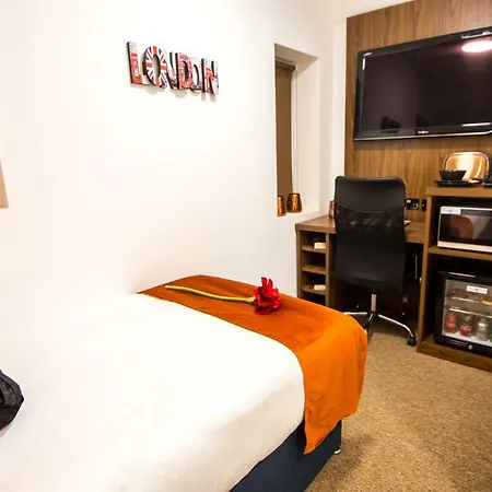 Trivelles Gatwick Hotel & Airport Parking-2
