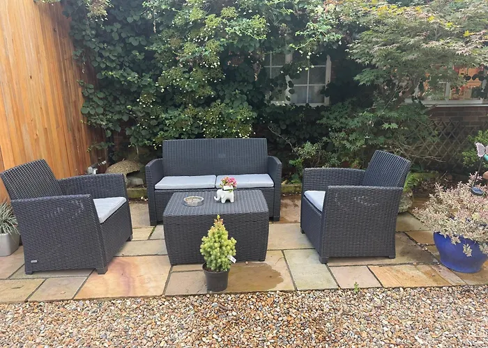 Da Vinci Guest House & Guest Parking, A Real Gem Crawley 